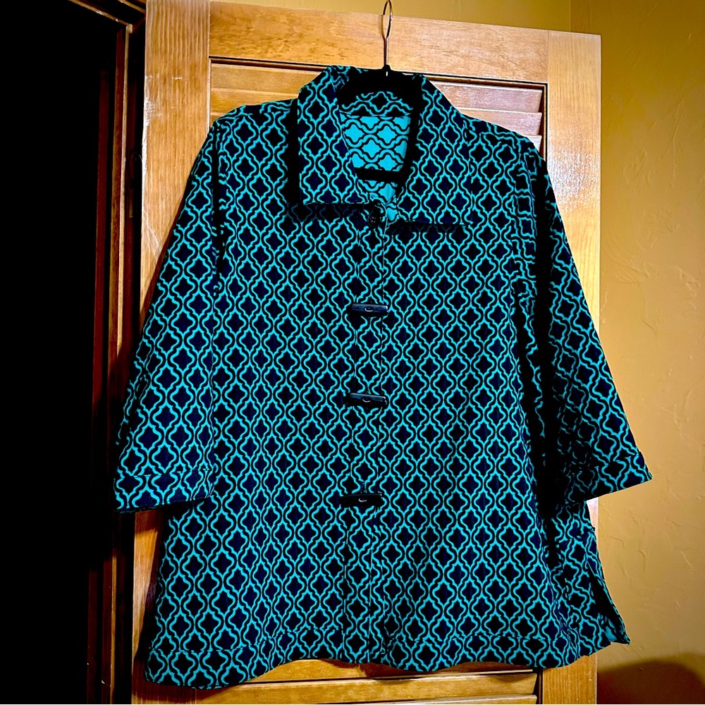 Ali miles no tag because reversible. Black and green. Worn one time